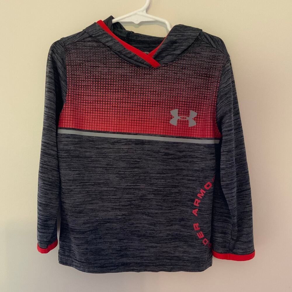Under Armour L/S hoodie size 4